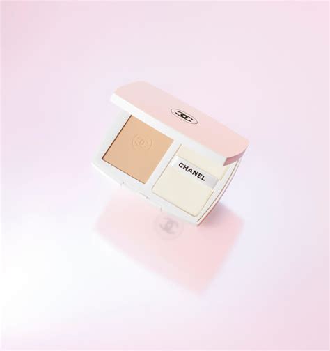 chanel le blanc brightening cushion foundation|Chanel le blanc makeup.